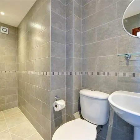 Fell View בית נופש *