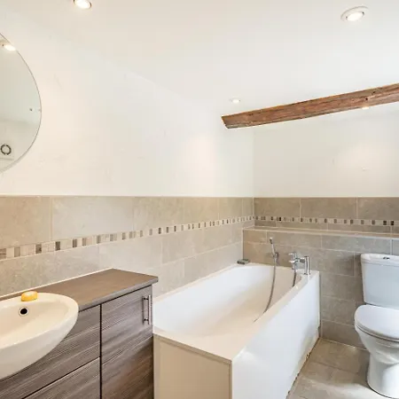 Fell View בית נופש *